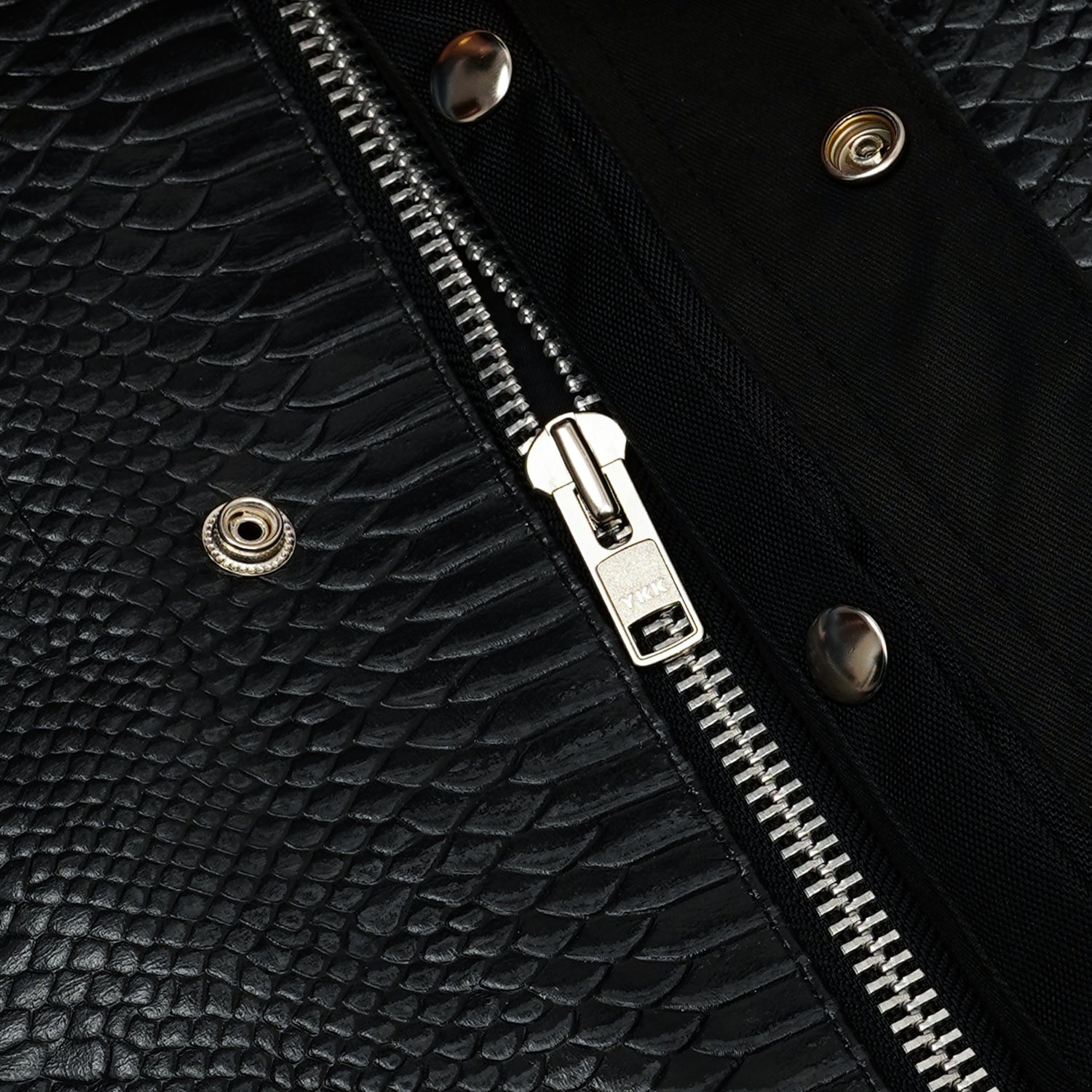 Cobra Crest Men's Lowcut Motorcycle Leather Vest