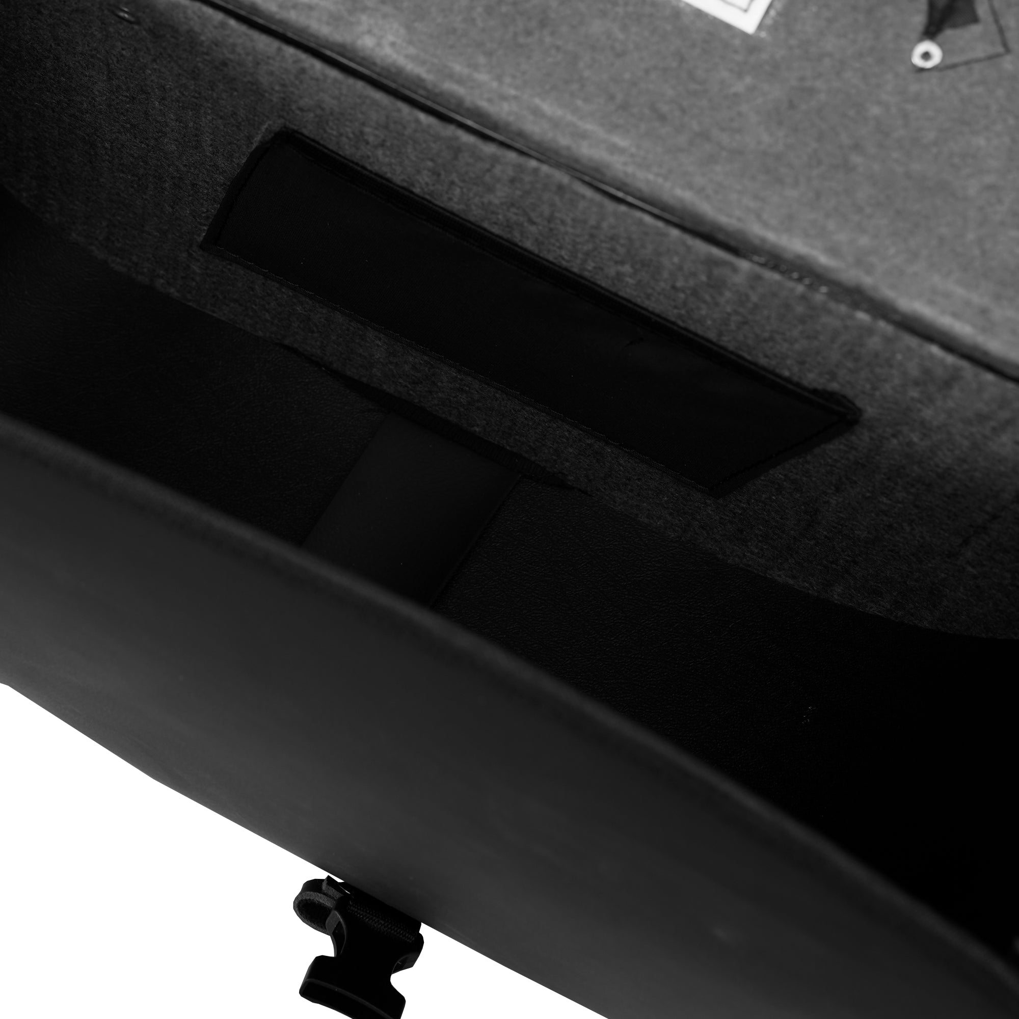Voyager - Two-Strap Saddle Bag w/ Studs