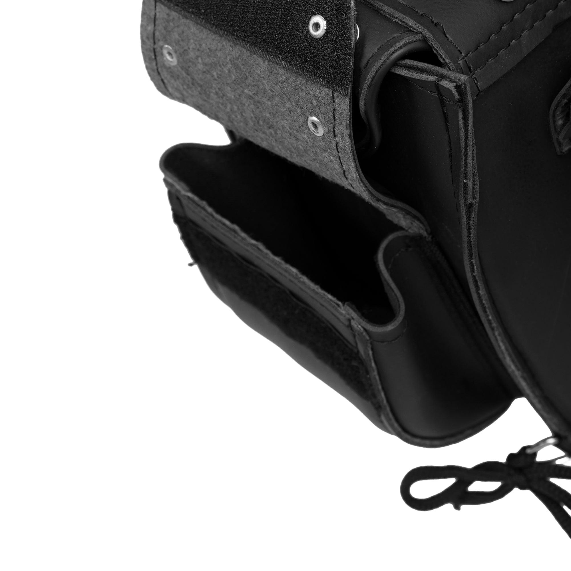 Voyager - Two-Strap Saddle Bag w/ Studs