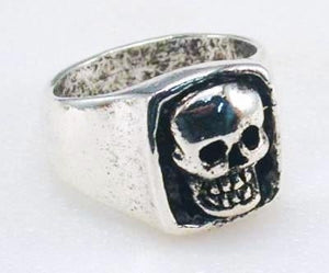 R17 Giant Skull Ring-Rings-Daniel Smart Mfg - Retail
